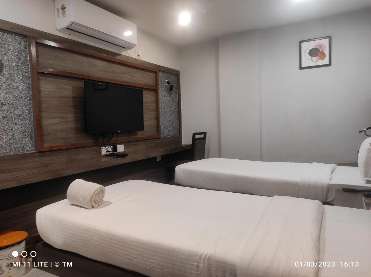 Hotel K79 Jamshedpur Eksteriør billede